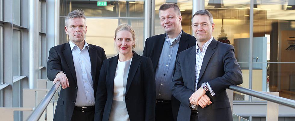 PwC:n Hannu Kaijomaa, Mirel Leino, Mika Tiainen ja Marko Lehto auttavat asiakkaita finanssialan sääntelyyn liittyvissä muutoksissa.